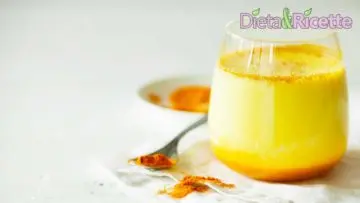 Golden Milk ricetta per preparare il latte oro a casa in 5 minuti