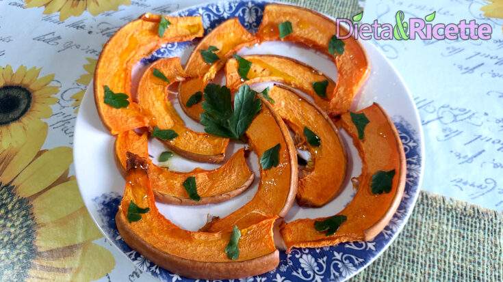 Fette di zucca al forno con prezzemolo fresco